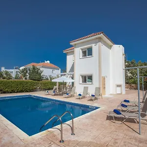  Villa Lito